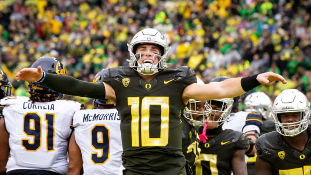 Oregon quarterback Bo Nix is one of the Heisman Trophy finalists.  